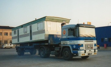 Transporte especial de una caravana